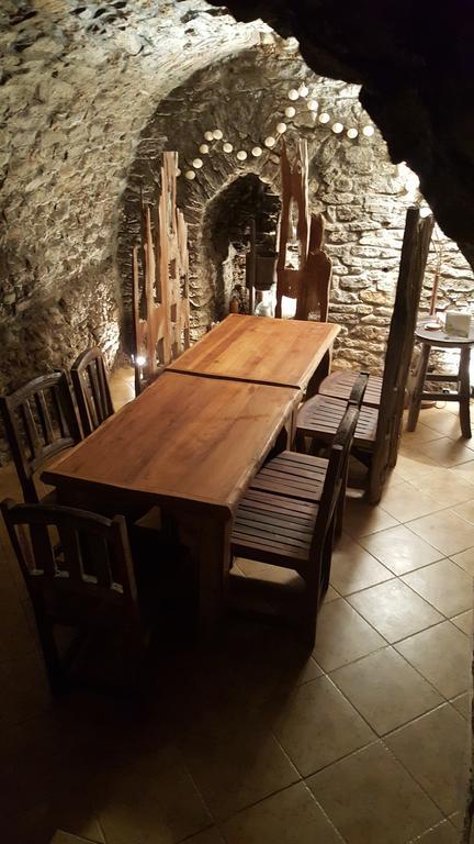 House Of Roses Apartment Kutna Hora Bagian luar foto